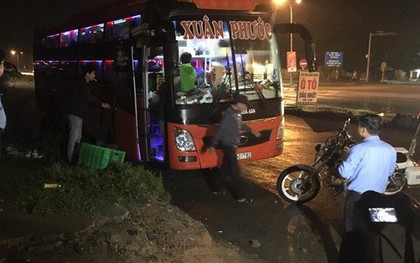 Tài xế chở hơn 50 khách từ Nam về Bắc ăn Tết "sặc" mùi cồn