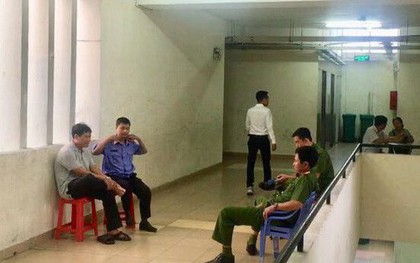Người đàn ông sống độc thân chết trong nhà vệ sinh chung cư