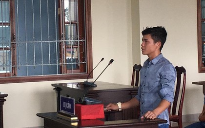 2 mẹ con bị tù vì... giành lại xe vi phạm với công an
