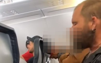 Người đàn ông liên tục làm ồn trên máy bay nhưng hành động bất chấp tất cả quy định này mới khiến mọi người phẫn nộ