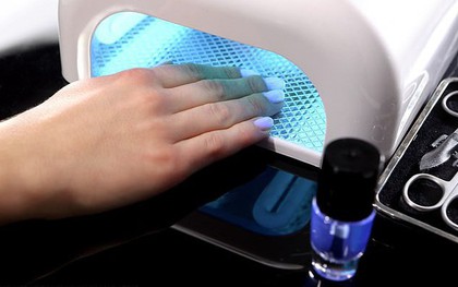 Chuyên gia lý giải thực hư vụ sơn móng tay dạng gel gây ung thư da và những người có nguy cơ ung thư cao nhất