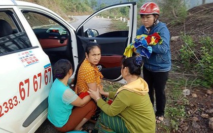 Hi hữu, tài xế xe taxi đỡ đẻ cho sản phụ ngay bên đường