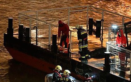 Hungary: Thuyền trưởng vụ đâm tàu đắm bị bắt, 21 người vẫn mất tích