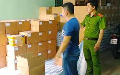 Phát hiện hơn 200.000 lọ thuốc kháng sinh "dỏm" sắp bán cho người bệnh