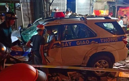 Vợ người tử nạn vì xe CSGT khóc kể: "Chồng em ra đi khi con chưa kịp thôi nôi"