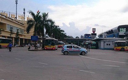 Vụ cán bộ công an phường bị tố nói không giúp được 3 cô gái ở BX Yên Nghĩa: Hai bên có thể không hiểu ý