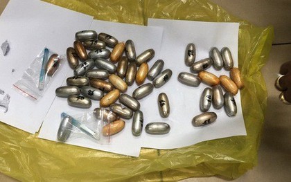Người đàn ông nuốt gần 1,6kg cocain đi qua 4 quốc gia