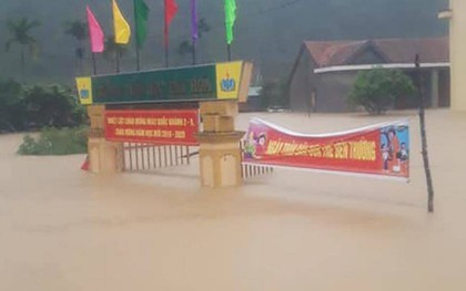 Hơn 200 trường học ở Quảng Bình không thể khai giảng vì mưa lũ