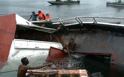 Tai nạn đường thủy tại Ấn Độ và Congo làm 83 người thiệt mạng, mất tích