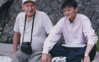 Từng được giúp đỡ 3 triệu đồng vô điều kiện, tỷ phú Jack Ma trở lại tìm ân nhân xưa và hành trình đền ơn đáp nghĩa khiến người đời nể phục