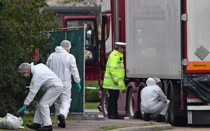 Vụ 39 thi thể trong container gây chấn động Anh: Nạn nhân đã chết ít nhất 12 tiếng, tài xế suýt ngất khi phát hiện thảm kịch