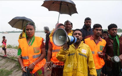 Bangladesh và Ấn Độ sơ tán hơn 2 triệu người do bão Bulbul