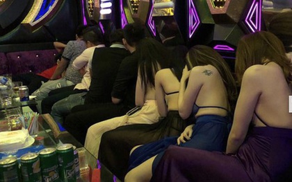 4 cô gái xinh đẹp bị giam lỏng, đánh đập, ép phục vụ quán karaoke