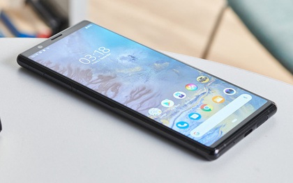 Gương mặt smartphone này là ai mà đắt ngang tầm iPhone 11, Galaxy Note 10 tại Việt Nam vậy?