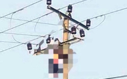 Sau tiếng nổ lớn, tá hỏa thấy người đàn ông chết treo lủng lẳng trên đường điện 35 KV