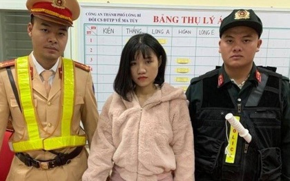 Bắt thiếu nữ xinh đẹp giấu thuốc lắc trong tờ tiền