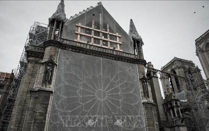 Nhà thờ Đức Bà Paris lần đầu tiên trong 200 năm không cử hành Thánh lễ Giáng sinh
