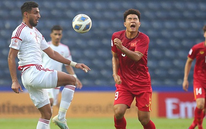 Fan Việt phản ứng cực gắt khi cầu thủ UAE phạm lỗi thô bạo với tiền đạo Hà Đức Chinh