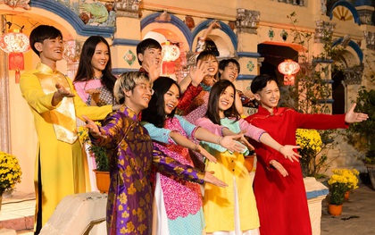 Suni Hạ Linh, Đỗ Hoàng Dương rủ rê nhau về quê, tiện thể mời gọi cả Xesi, Vũ Thảo My, MLee cùng "quẩy" trong MV mừng Tết