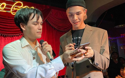 Nguyễn Trần Trung Quân ngẫu hứng hát "Từ Đó", Denis Đặng lần đầu tiên khoe giọng hát qua bản hit một thời của Bích Phương!
