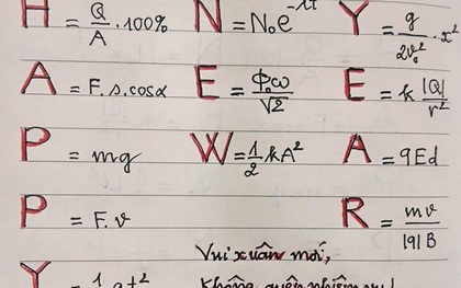 Muốn học trò nghỉ Tết không quên bài vở, thầy giáo Vật Lý tặng một "câu chúc" khiến ai nhìn vào cũng khóc thét