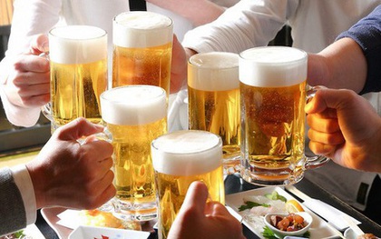 Rượu, bia ngày Tết: Bộ Y tế khuyến cáo mỗi ngày không uống quá 2 lon bia