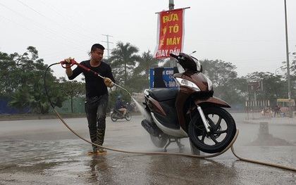 Nhiều dịch vụ đột ngột tăng giá gấp 6 lần dịp Tết, người dân “cắn răng” chấp nhận