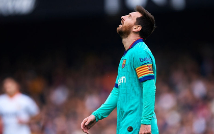 Đồng đội phản lưới nhà, Messi nhận trận thua đầu tiên dưới triều đại HLV mới