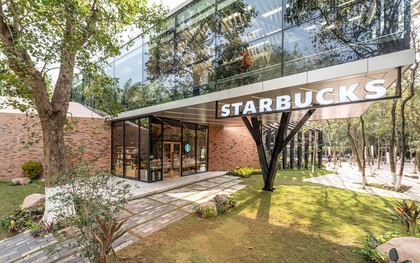 Dân tình trầm trồ với khung cảnh xanh mướt, xịn mịn của tiệm Starbucks mới ở Hưng Yên, rủ nhau đến check in rầm rộ