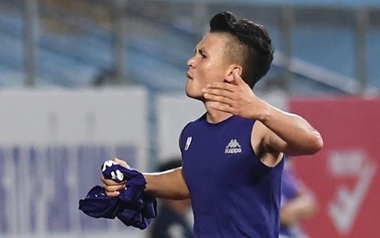 Quang Hải suýt mất bàn thắng đầu tiên ở V.League 2020 vì trợ lý HLV viết chữ xấu