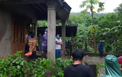 Thanh niên ngáo đá siết cổ người yêu rồi khóa cửa bỏ đi