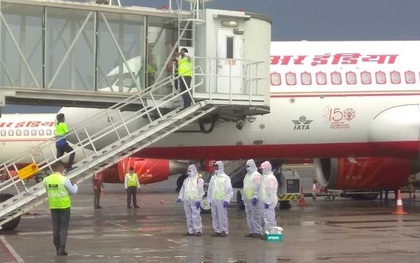 2 hãng hàng không Ấn Độ dừng bay tới Hong Kong vì hành khách mắc COVID-19