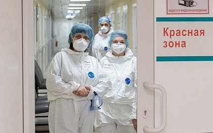 Dịch COVID-19 bùng phát mạnh tại Nga, hệ thống y tế có nguy cơ vỡ trận