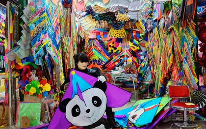 Bên trong thành phố bán đồ “Made In China” lớn nhất thế giới: Đủ loại mặt hàng ấn tượng, đặc biệt là đồ trang trí và đồ chơi trẻ em