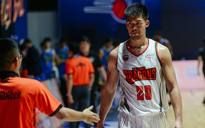 Nam thần bóng rổ của tuyển Việt Nam bất ngờ quyết định giải nghệ sau mùa giải VBA 2020
