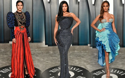 Tiệc hậu Oscar: Các sao lên đồ xuất sắc hơn hẳn sự kiện chính, hot nhất là Kylie Jenner với bộ váy bó đến độ... không ngồi được