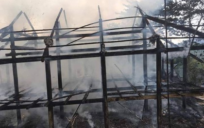 Lào Cai: Thanh niên say rượu, châm lửa đốt cháy 2 căn nhà của hàng xóm