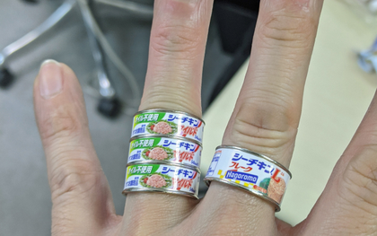 Chuyện chỉ có ở Nhật Bản: Ra mắt nhẫn hình vỏ lon đồ hộp mô phỏng sản phẩm ngoài đời thực, nghe hơi dị nhưng trông cũng hay ho ra phết