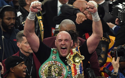 "Hủy diệt" không thương tiếc nhà vô địch bất bại, người khổng lồ cao 2m06 Tyson Fury giành đai thế giới trong màn so tài được cả làng boxing chờ đợi