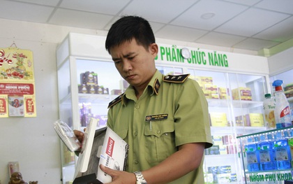 Hai nhà thuốc ở Đắk Lắk bị xử phạt 60 triệu đồng, rút giấy phép vì găm hàng, nâng giá khẩu trang
