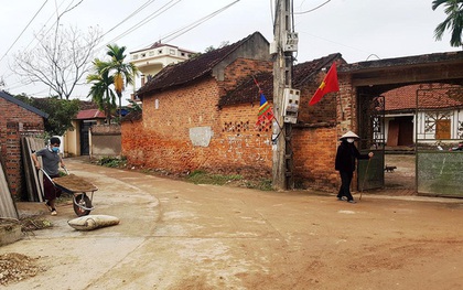 Thuốc khử trùng bao trùm làng quê có nhiều người nhiễm nCoV nhất cả nước