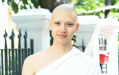 Thí sinh "Produce 101" bản Trung leo top 1 tìm kiếm Weibo với hình ảnh cạo trọc đầu, mặc áo tu