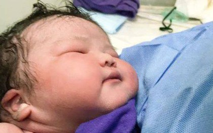 Quảng Ninh: Bé gái sơ sinh nặng kỷ lục 6.1kg vừa chào đời