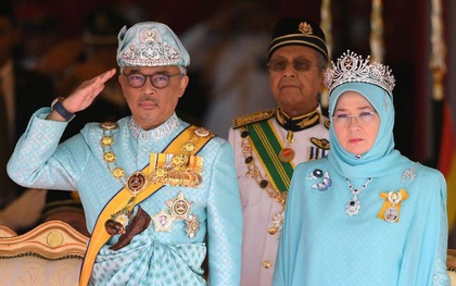 7 nhân viên Hoàng gia nhiễm virus corona, Vua và Hoàng hậu Malaysia tự cách ly