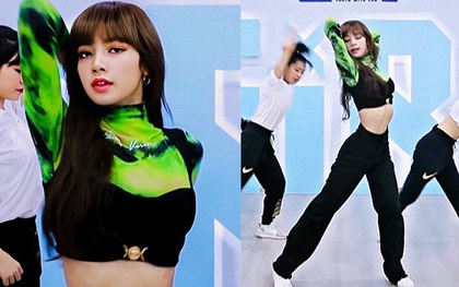 Lisa (BLACKPINK) dạy thí sinh nhảy, nhưng vòng eo nhỏ không tưởng của "lão sư vũ đạo" chiếm hết spotlight rồi!