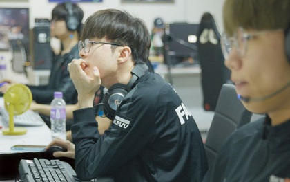 Play-off LCK Mùa Xuân 2020: Liệu chủ tịch Faker có thể "toàn tâm toàn ý" hướng tới trận đấu tiếp theo?