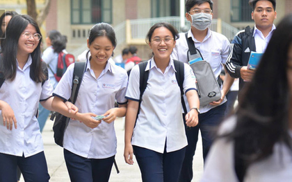 Thứ trưởng Bộ GD&ĐT: Học sinh đến trường phải ngồi cách nhau 1,5m và mỗi lớp không quá 20 người