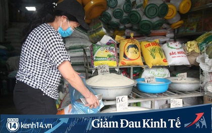 Gặp người chủ trọ ở Hà Nội tặng gạo, nước mắm cho khách thuê mùa dịch Covid -19