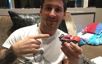 Đăng video tập luyện sương sương, Messi bị dân tình soi ra tình cảm đặc biệt với một huyền thoại thể thao, càng bất ngờ hơn khi nhân vật này không thuộc làng bóng đá