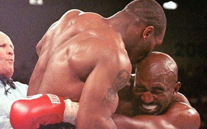 Số phận bi đát của huyền thoại quyền Anh bị Mike Tyson cắn đứt tai: Nửa tỷ đô bốc hơi, phải bán nhà, bán nhẫn, bán cả huy chương trả nợ